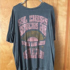 Billabong Tee with Pink and Gray Design